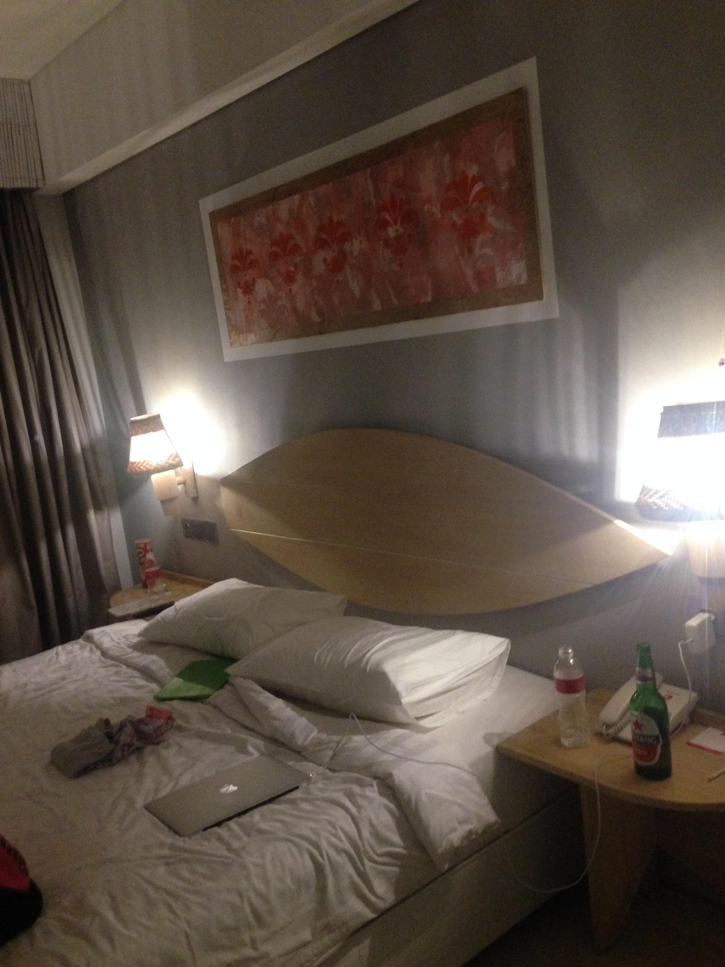 banglentė virš galvos