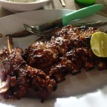 populiarieji Ubudo šonkauliukai - 120 000 Rp (už mėsą)