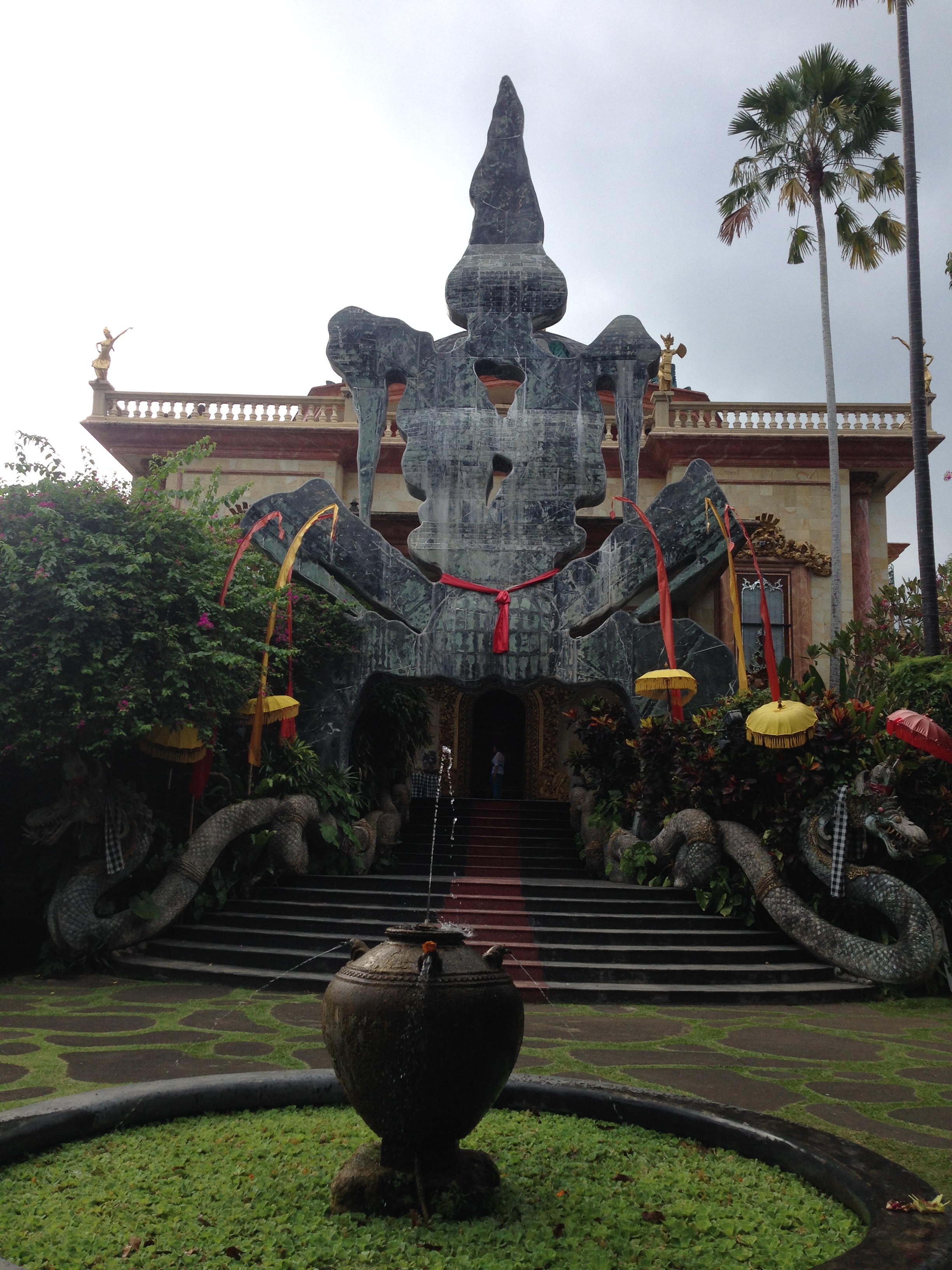 Įėjimas į namą/muziejų