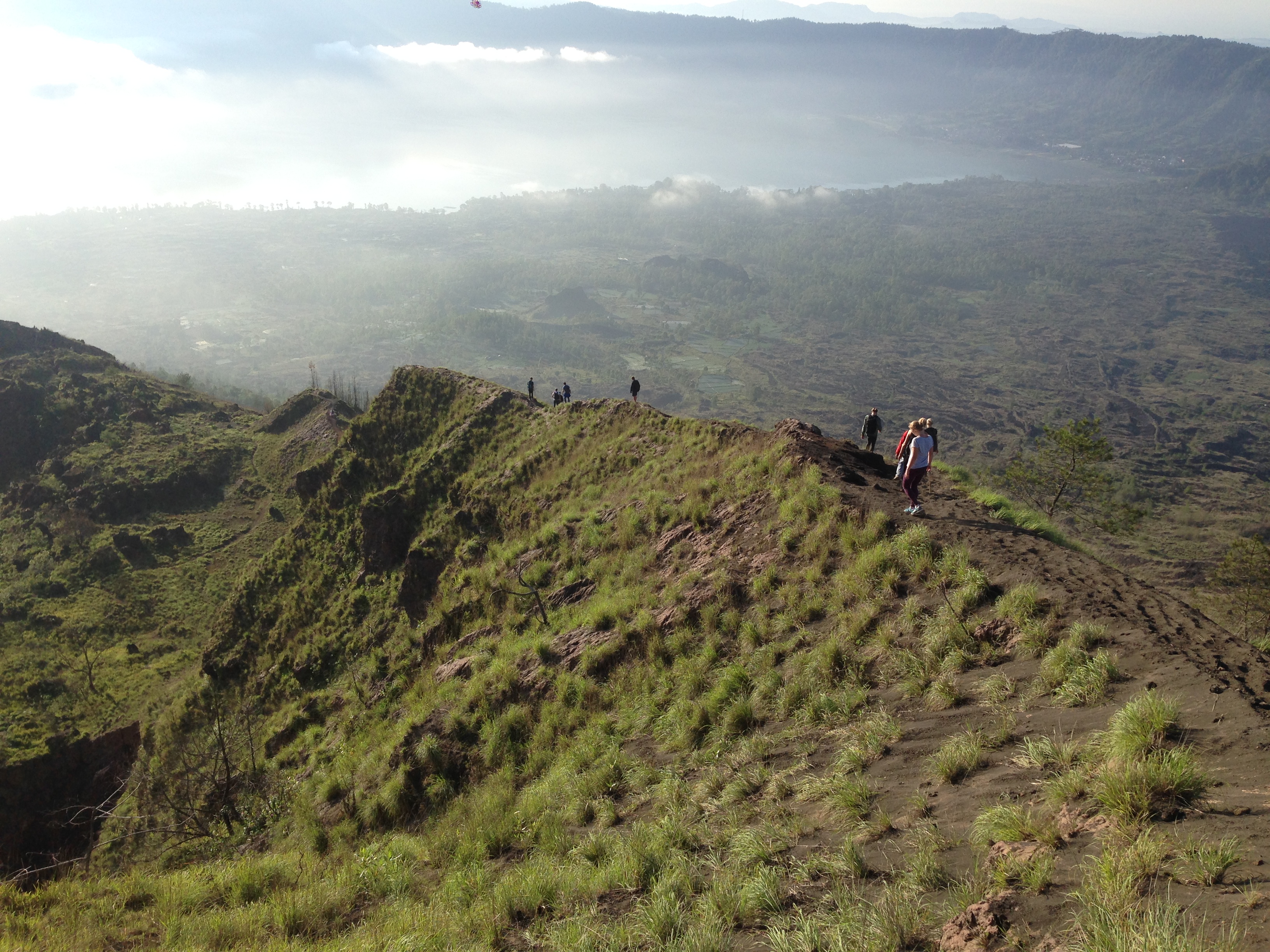 ugnikalnio briaunomis